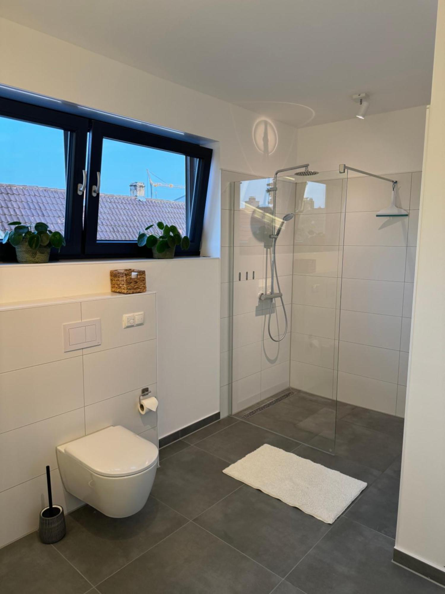 Moderne Ferienwohnung Mit Terrasse, Grill & Privatparkplatz Venningen Екстериор снимка
